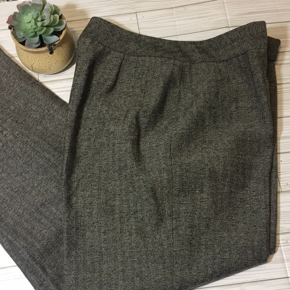 Dress Barn fully lined twill slacks - Picture 2 of 9